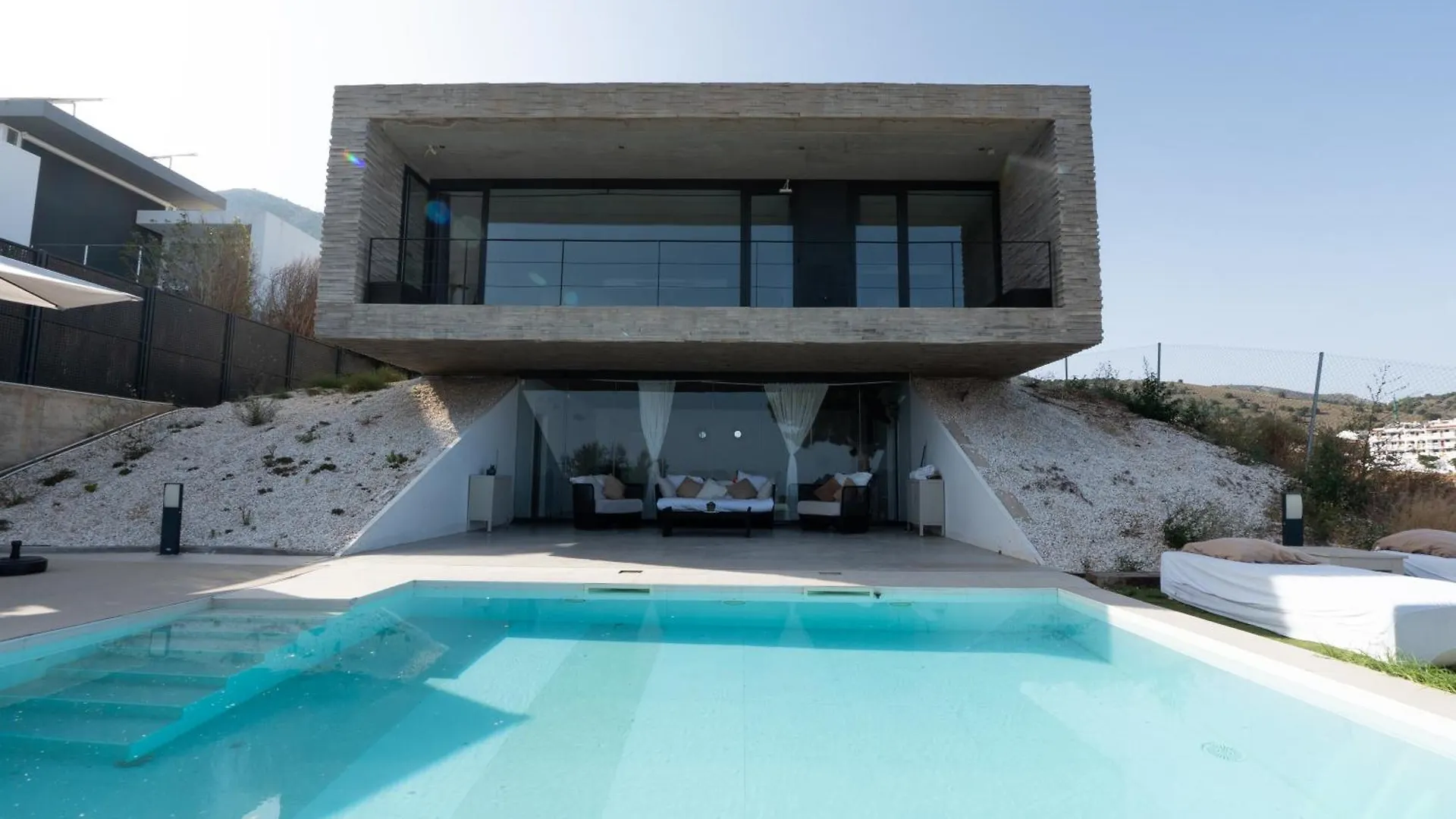 Amazing Villa In Benalmádena